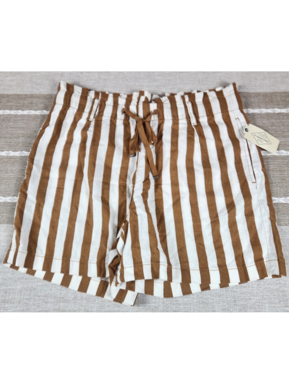St John's Bay Women's Tan Stripe Shorts w/ Drawstring Size L NWT